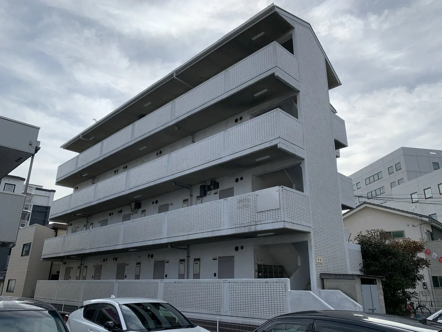 法人様マンション 屋根外壁塗装工事 (岡山県岡山市) Before
