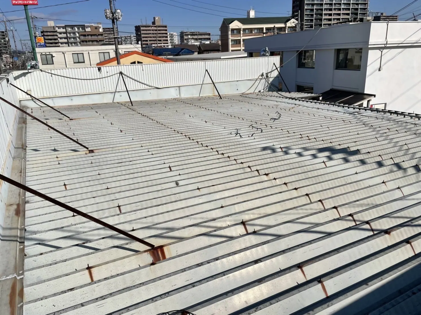 某店舗様 屋根塗装工事 (岡山県岡山市) Before