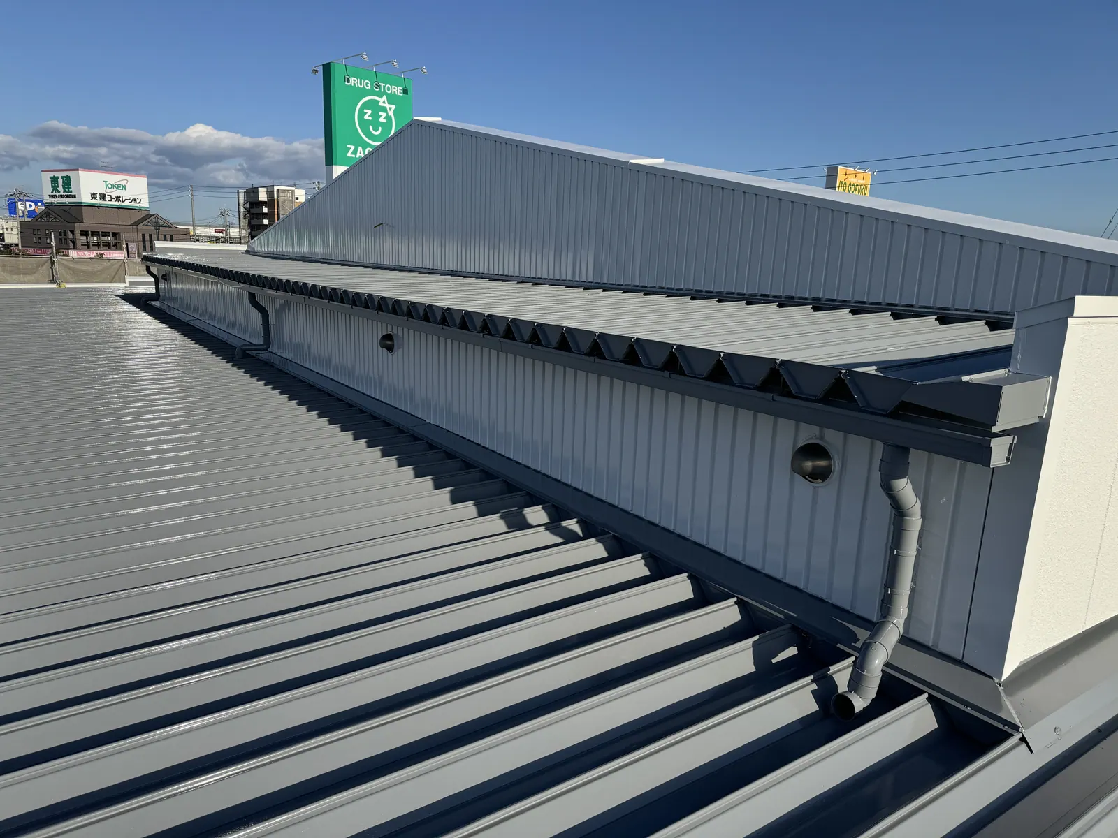 某大型店舗様 屋根外壁塗装工事(岡山県岡山市) After