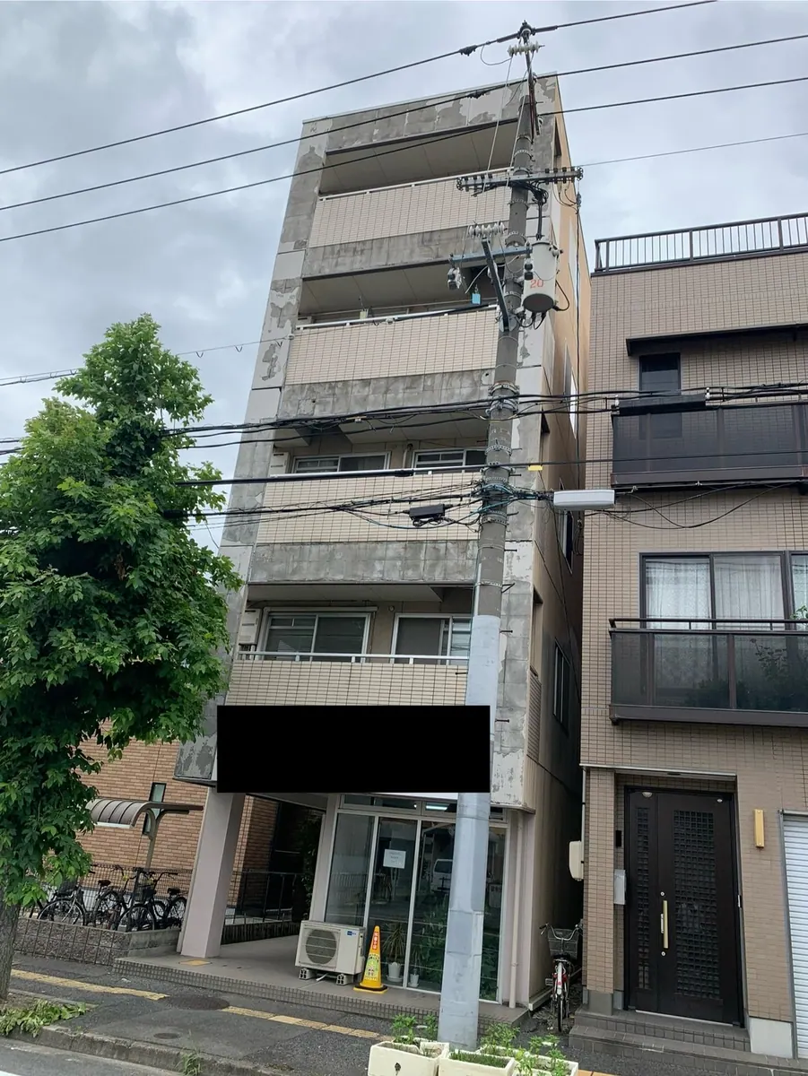 I様ビル 屋上防水工事・外壁塗装工事 (岡山県岡山市) 外壁Before