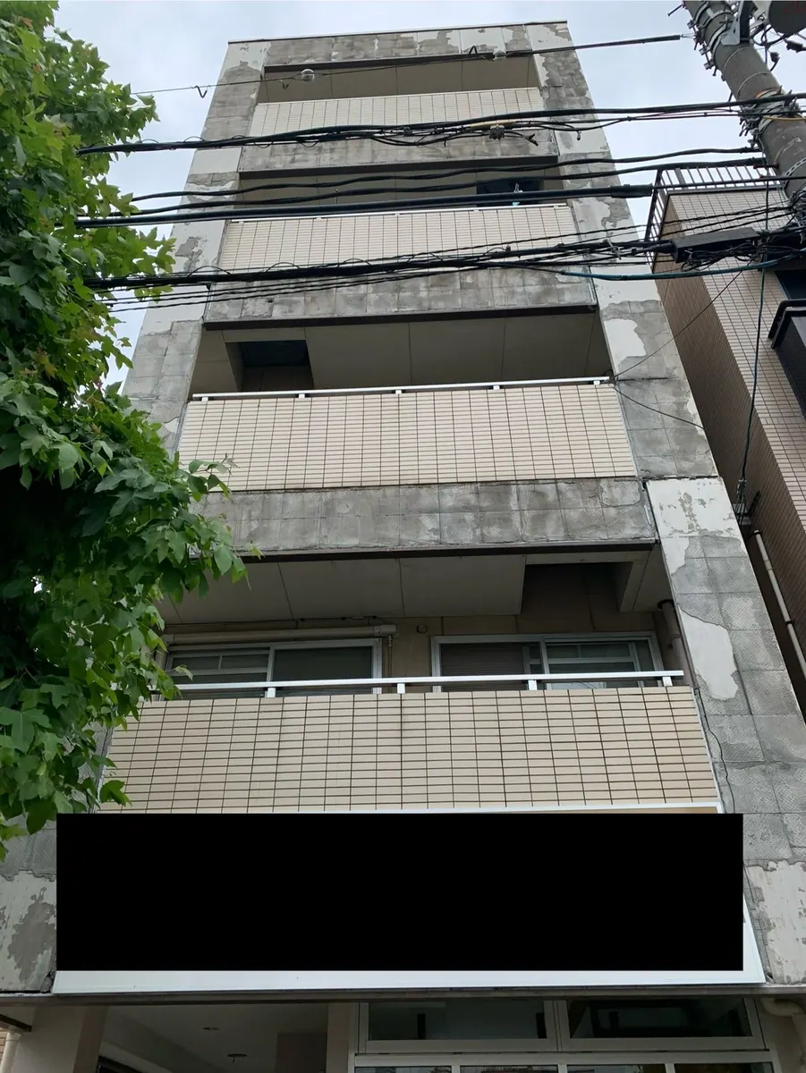 I様ビル 屋上防水工事・外壁塗装工事 (岡山県岡山市) 外壁Before