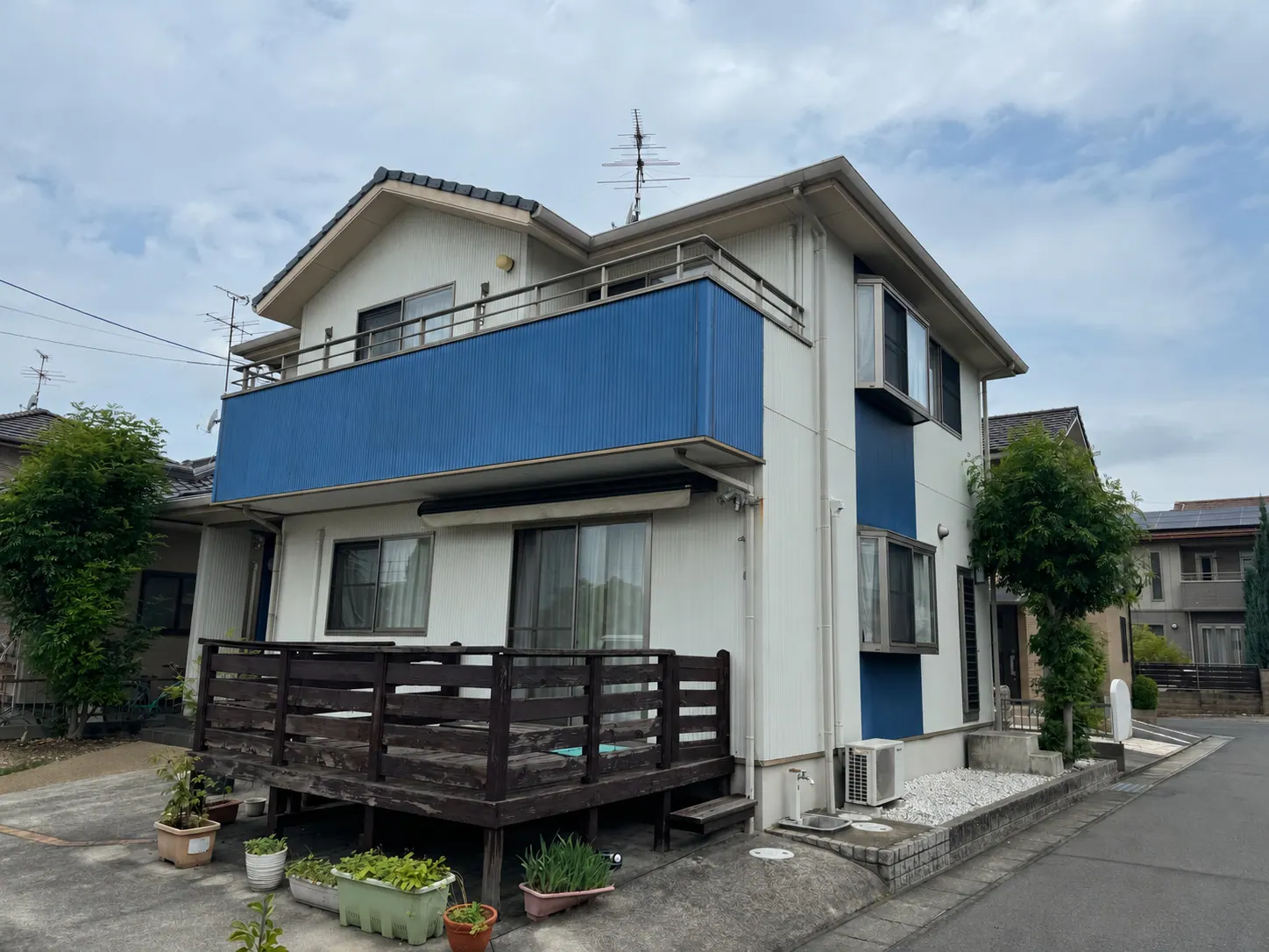 N様邸 外壁塗装・シーリング打ち替え工事(岡山県岡山市南区) Before 外観・ウッドデッキ